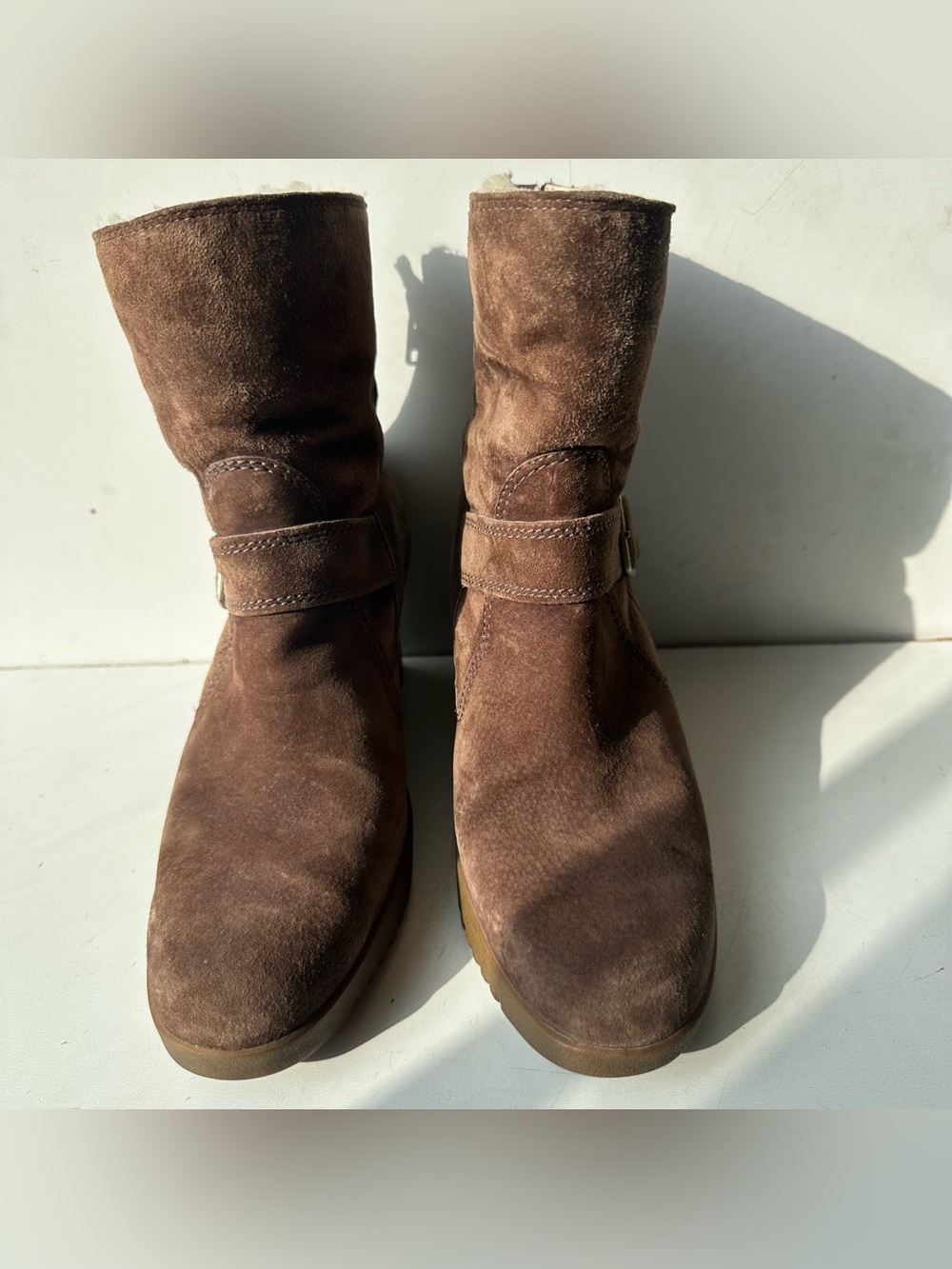 UGG Australia Cassidee Brown Suede Wedge Ankle Boots – Women’s Size 8